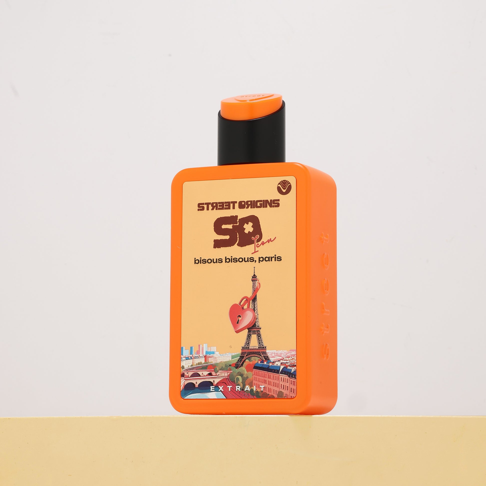 Bisous Bisous, Paris